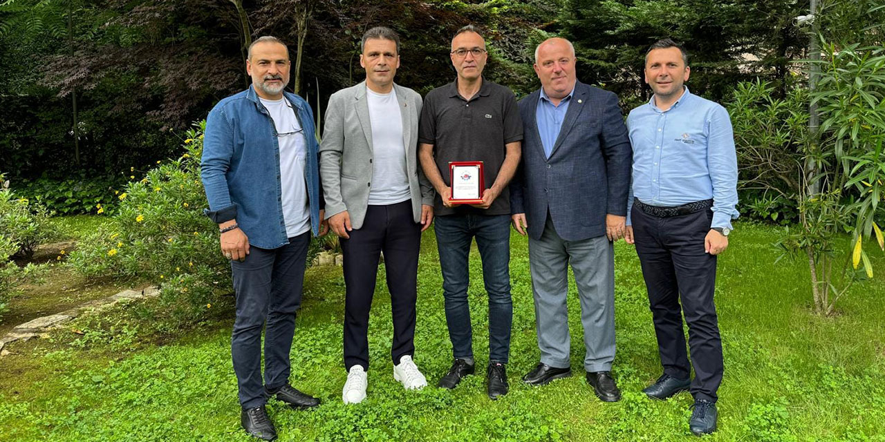 Çayeli TSO'dan Çayeli Bakır İşletmeleri'ne Plaket ve Tebrik