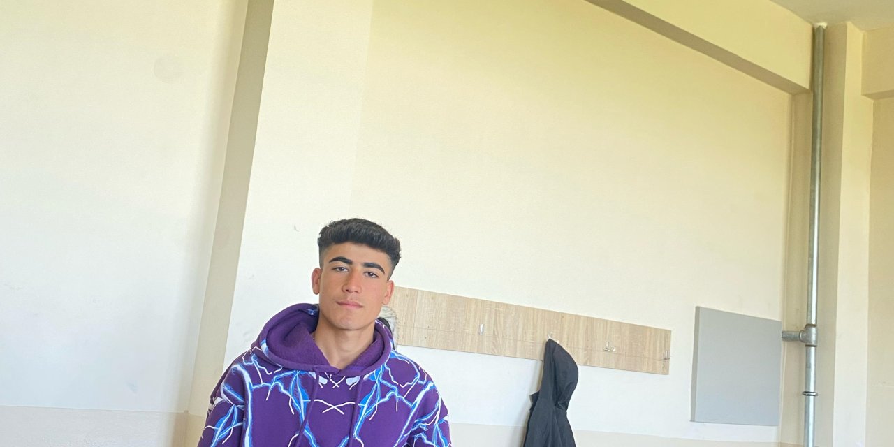 Diyarbakır- Mardin Sınırındaki Yangında Amca Koyunlarını, Yeğeni De Amcasını Kurtarmak İsterken Ölmüş