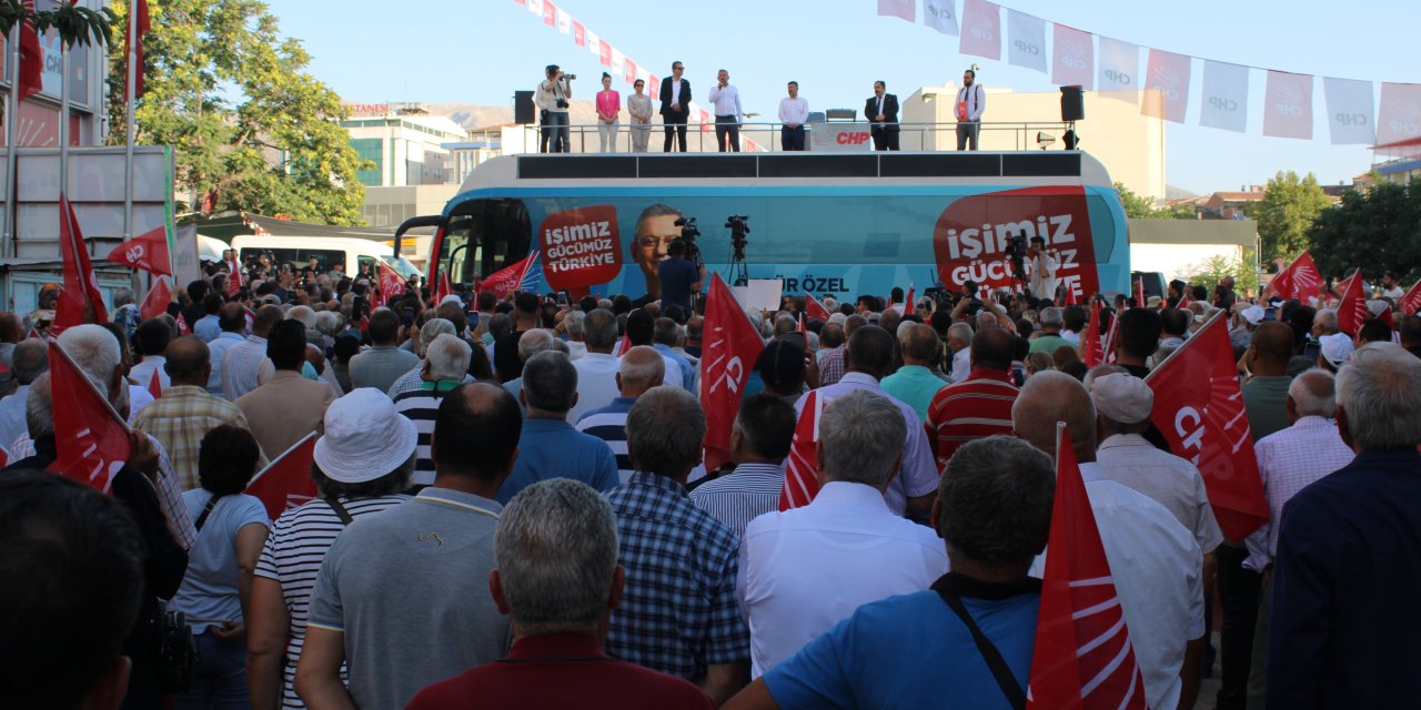 Özgür Özel: Türkiye'nin En Büyük Direnişini Kira Yardımı İçin Başlatacağım