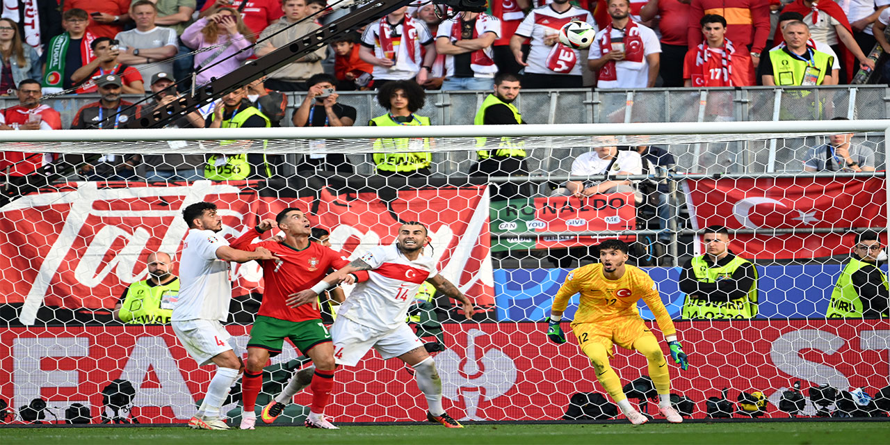A Milli Futbol Takımı, Portekiz'e yenildi