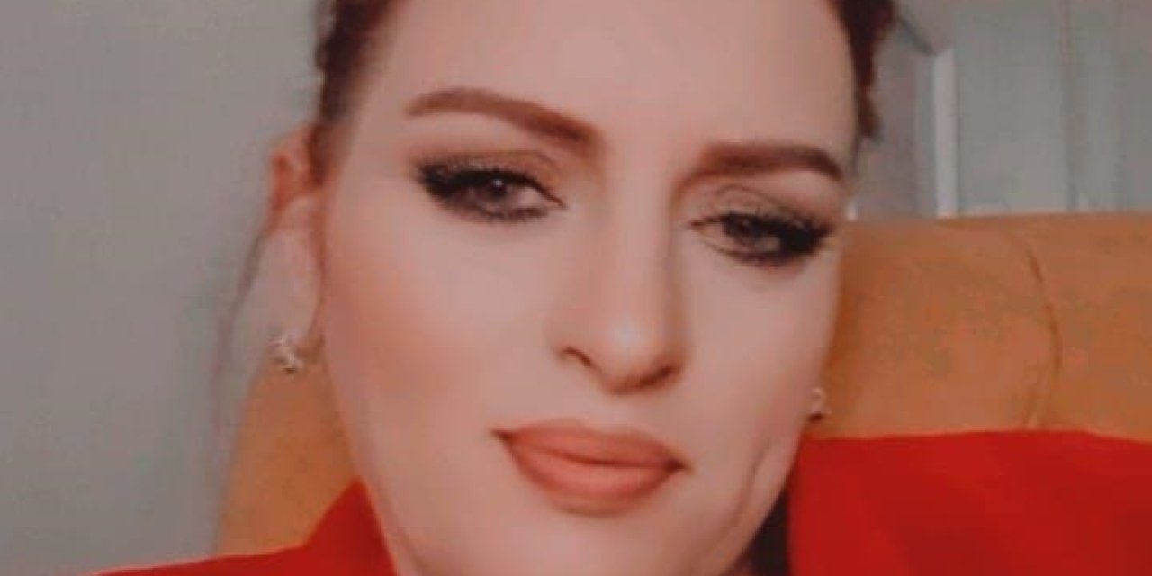 Tartıştığı Eski Eşinin Boğazını Kesip, Başında Bekledi