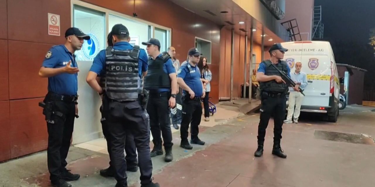 Hastane Bahçesinde Silahlı Kavga: 4 Yaralı