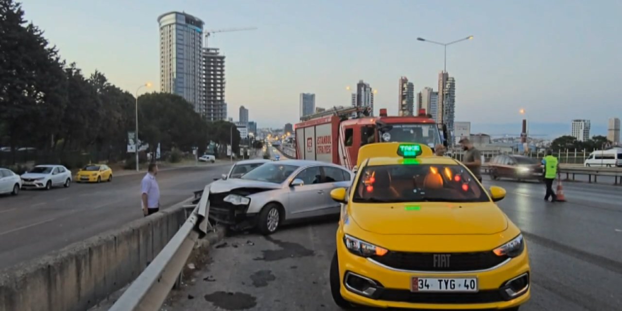 İstanbul- Kartal'da Zincirleme Kaza: 2'si Çocuk 6 Yaralı