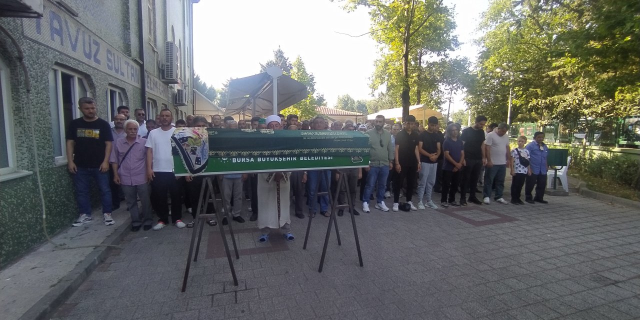 Diş Hastanesi Dönüşü Evinde Ölü Bulunan Kadın, Çok Sayıda Ağrı Kesici Hap İçmiş (2)