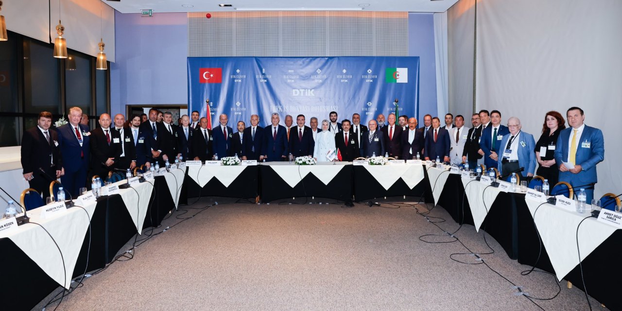 Cevdet Yılmaz, Cezayir Demokratik Halk Cumhuriyeti Başbakanı Larbaoui İle Görüştü (2)