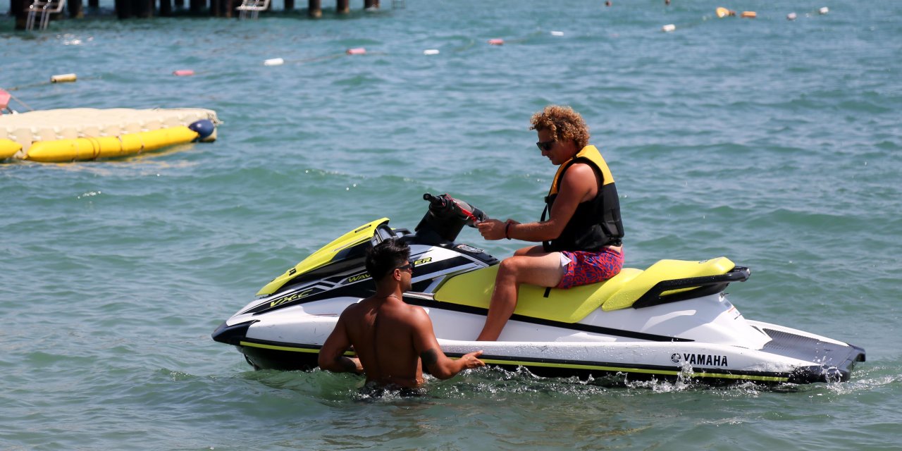 Jet Ski'de Ehliyet Aranmıyor, Can Yeleksiz Ve Yüzme Bilmeyenlere Yasak