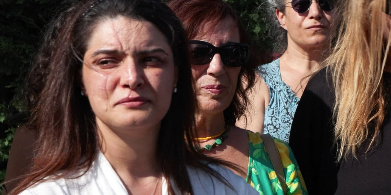 İstanbul-kadıköy'de Kadın Güvenlik Görevlisini Bıçakla Yaralayan Sanık Hakim Karşısında