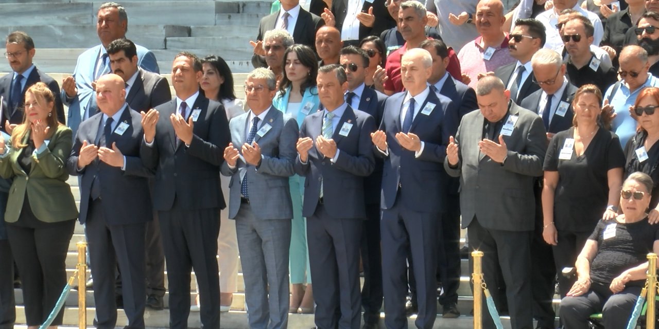 Yaşamını Yitiren Eski Bakan Erkovan İçin Tbmm'de Tören