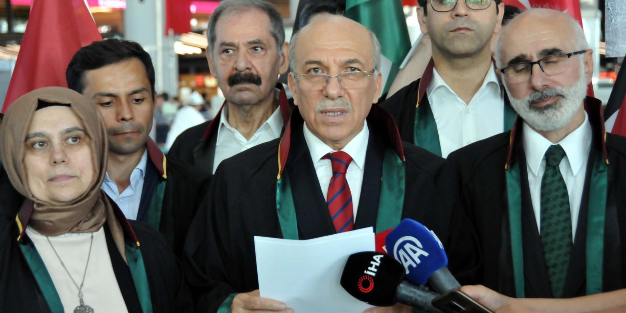 İstanbul-avukatlar, İsrail'i Şikayet Etmek Üzere Hollanda'ya Gitti