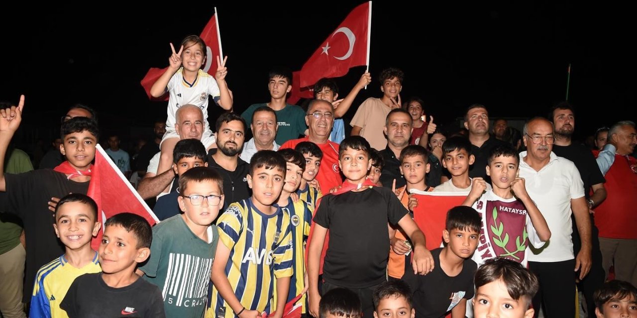Türkiye'nin Zaferi, Hatay'da Depremzedelere Büyük Sevinç Yaşattı
