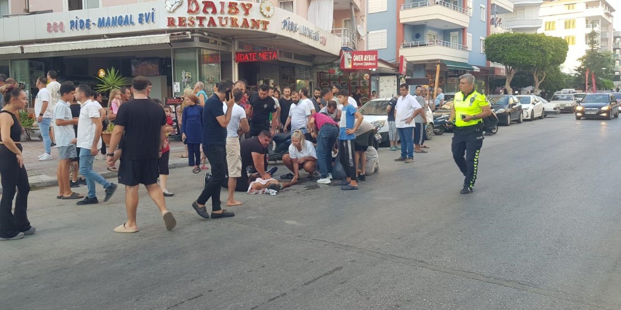 Antalya'da Baba- Oğul, Çıkan Kavgada 3 Kişiyi Bıçakladı: 1 Ölü, 2 Yaralı