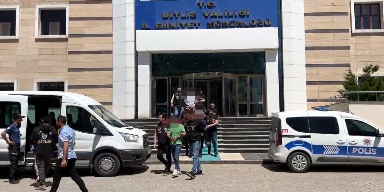 Bitlis’te Sosyal Medya Ve Sahte İnternet Siteleri Üzerinden Dolandırıcılık Yapanlara Operasyon