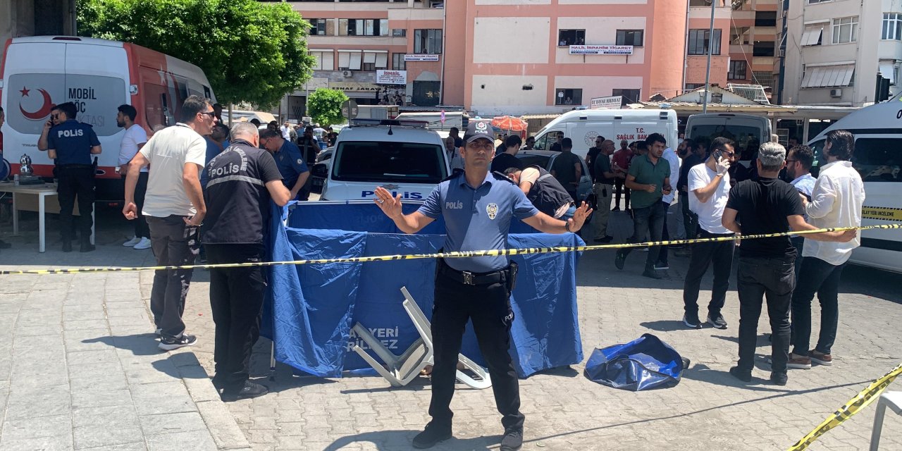 Uzman Çavuş, Tartıştığı Öğretmen Eşini Öldürüp 3 Kişiyi De Yaraladı