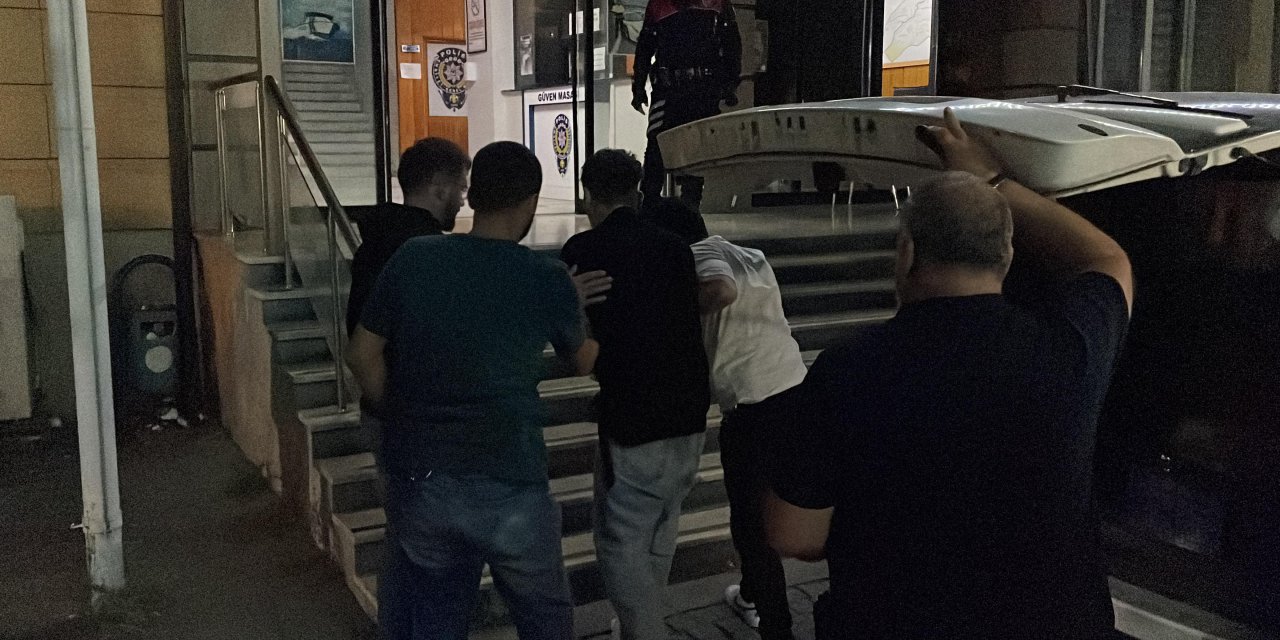 Eskişehir’de Taksi İle Lüks Otomobili Bıçakla Gasbeden Şüpheli, Polis Kovalamacasında Yakalandı