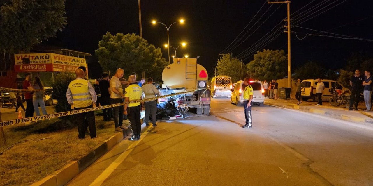Gaziantep'te Su Tankerine Çarpan Motosiklet Sürücüsü Öldü