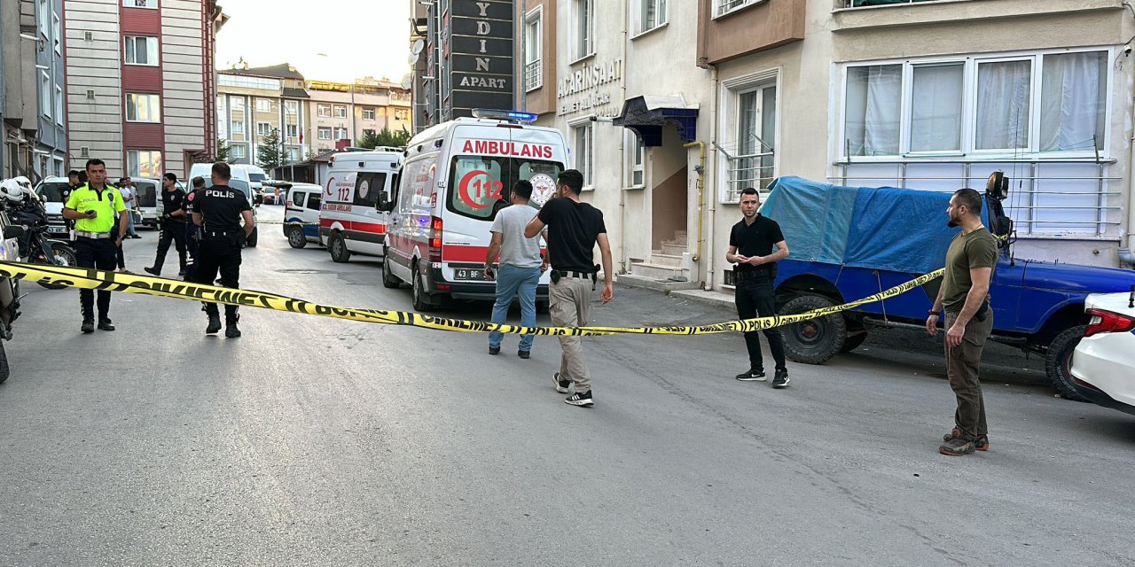 Kütahya’da Aile Faciası: Annesini Öldüren Üvey Babasını Tabancayla Öldürdü