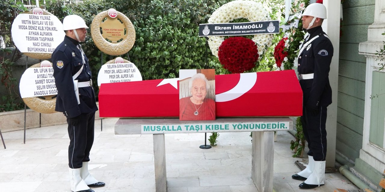 İstanbul-3. Cumhurbaşkanı Celal Bayar'ın Kızı Nilüfer Gürsoy'un Cenazesi Ankara'ya Gönderildi