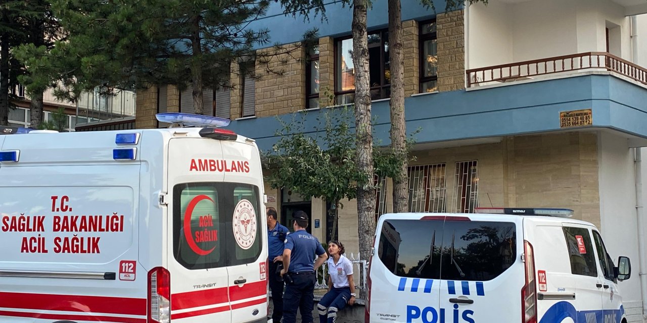 İnşaat Mühendisi Baba, Rehin Aldığı Oğlu Ve Kızını Tabancayla Öldürüp, İntihar Etti