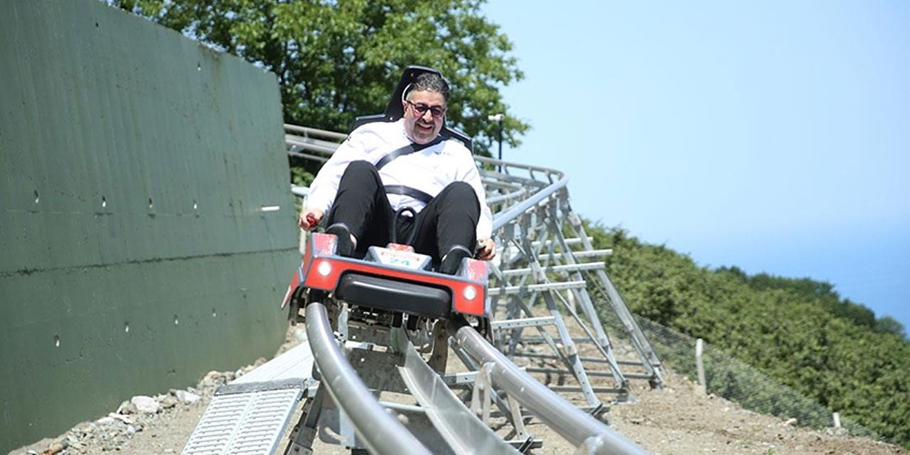 Ordu'da turistler dağ kızağı heyecanı yaşıyor