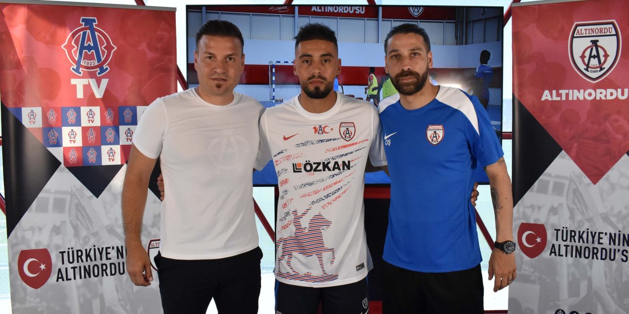 Altınordu'da Kaan Baysal İmzaladı