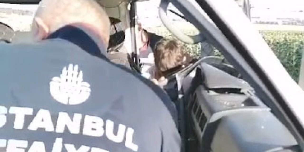 İstanbul- Silivri'de Evin Önündeki Minibüsü Kaçıran Çocuklar Kaza Yaptı: 2 Yaralı