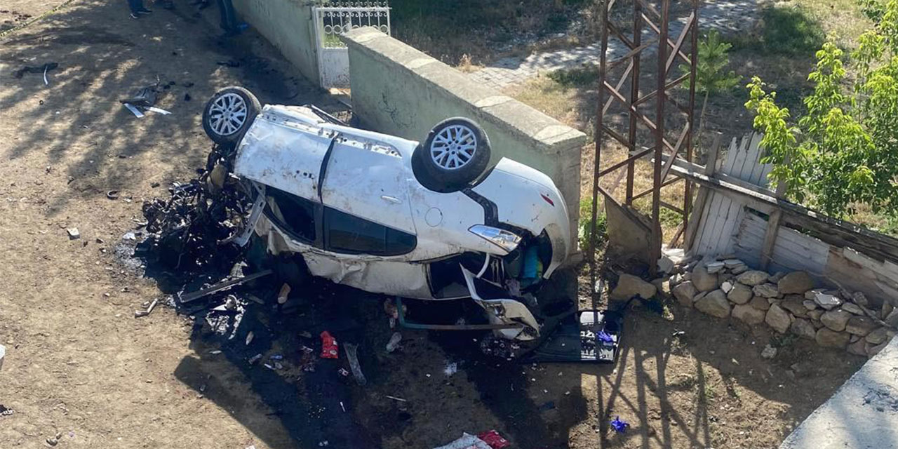 Erzurum'da otomobil 5 metreden düştü: 3 ölü, 4 yaralı