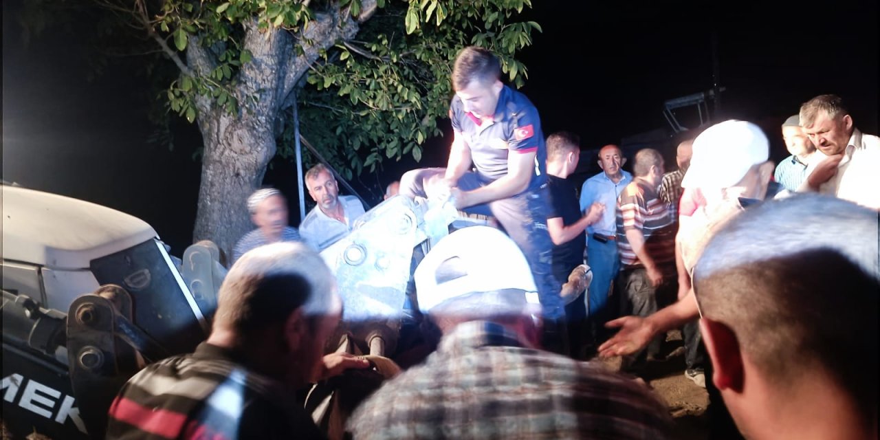 Köprüden Dereye Düşen Büyükbaş Kurtarıldı