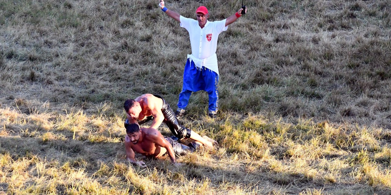 Kırkpınar Yağlı Güreşleri'nde Başpehlivan Yusuf Can Zeybek Oldu (2)