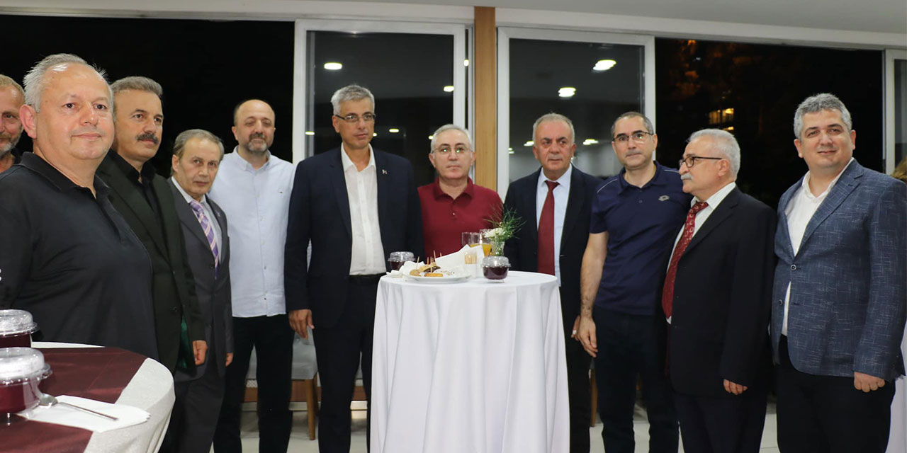 Bakan Memişoğlu memleketi Rize'de hemşehrileriyle buluştu