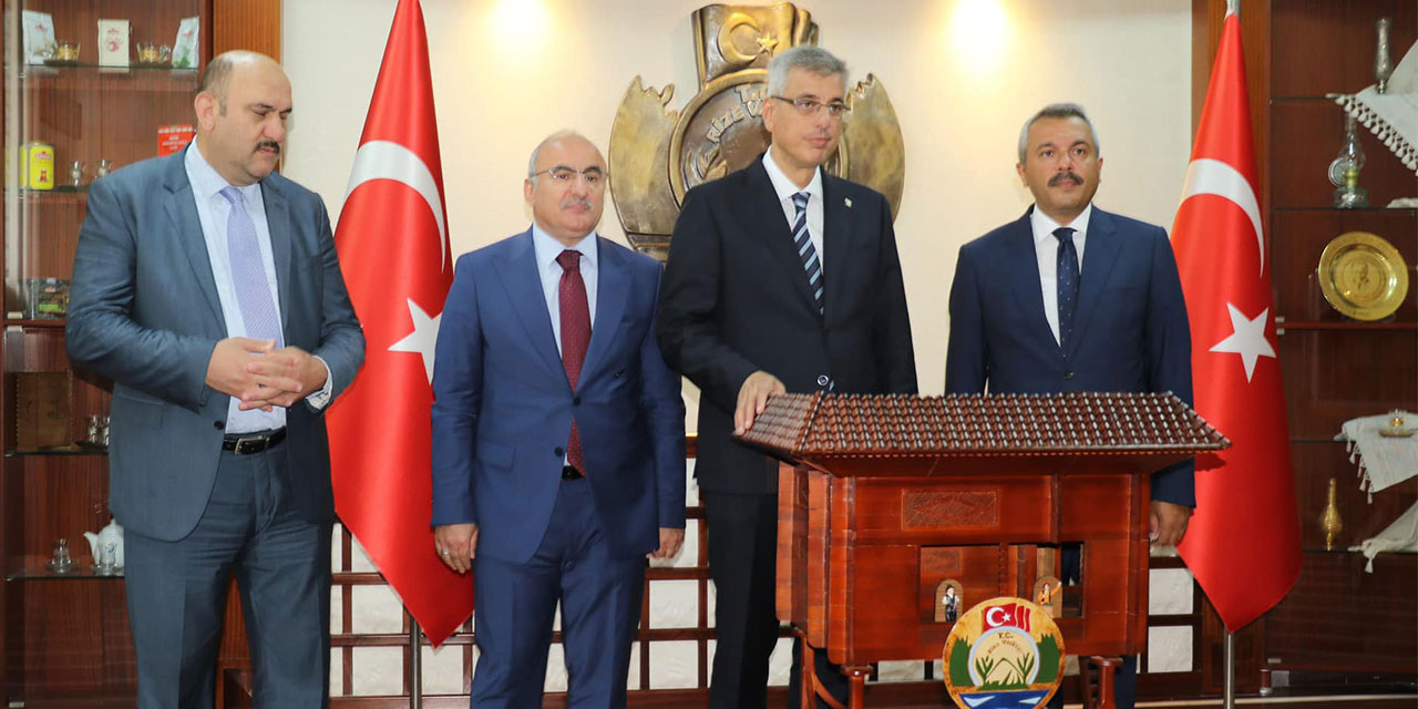 Bakan Memişoğlu Rize Valiliğini Ziyaret Etti