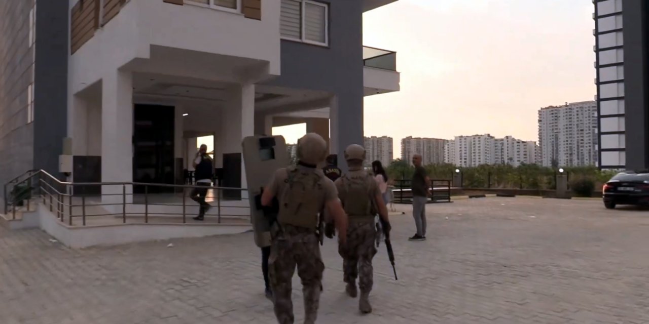 19 İldeki 'Düğüm-1' Operasyonlarında 88 'Nitelikli Dolandırıcılık' Şüphelisi Yakalandı