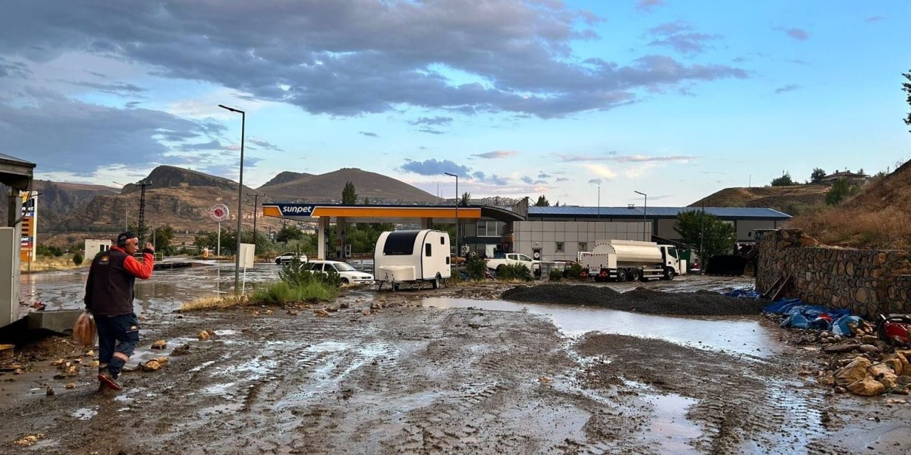 Sivas’ta Sağanak Etkili Oldu