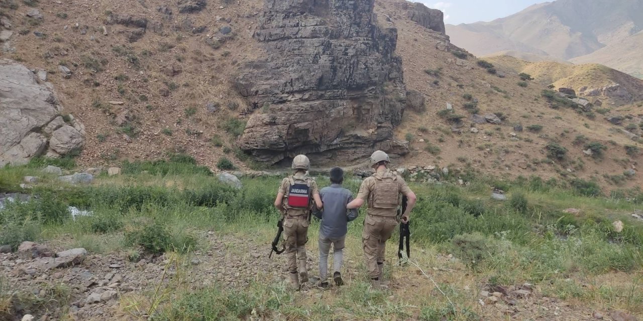 Hakkari'de Uyuşturucu Operasyonu