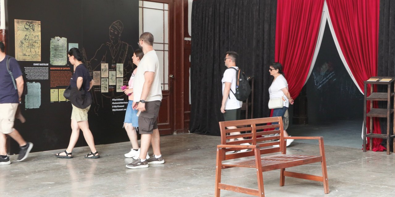 İstanbul - Tarihi Sirkeci Garı’ndaki 'yüzyıllık Emanet: Kızılay Esir Mektupları Sergisi'ne Yoğun İlgi