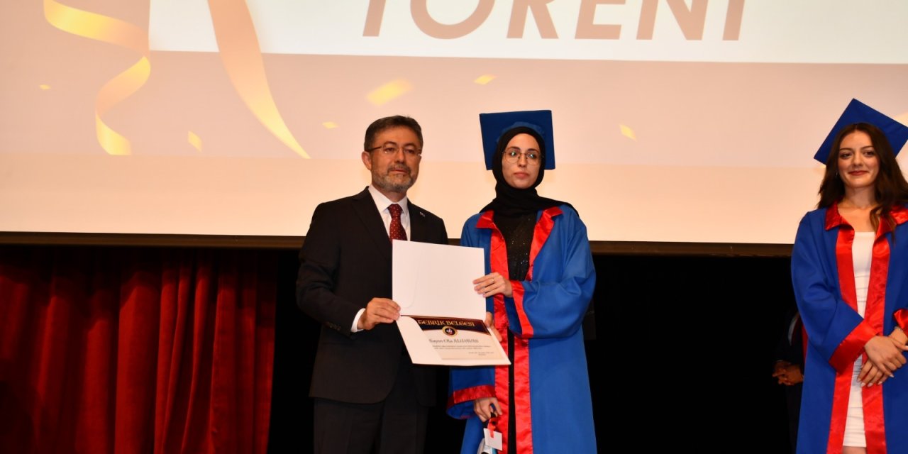 Bakan Yumaklı: İçinizdeki Potansiyeli Keşfedip, Üretimde Olun