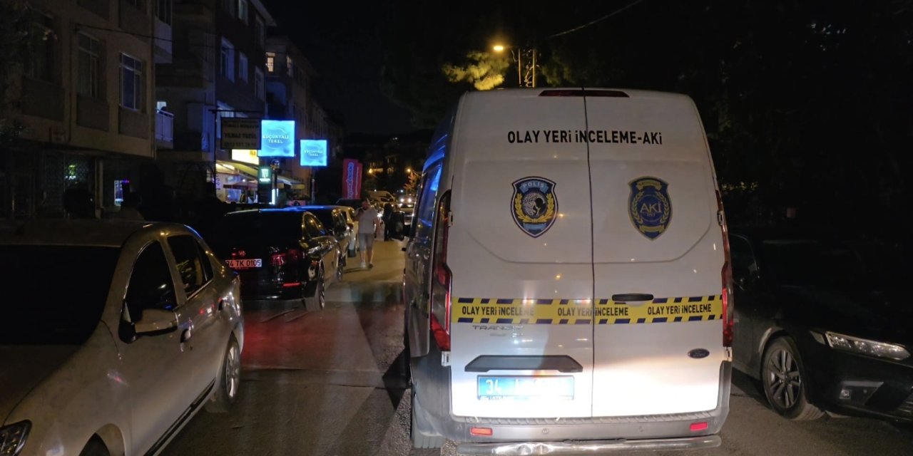 Maltepe'de İki Grup Arasında Silahlı Kavga: 3 Yaralı