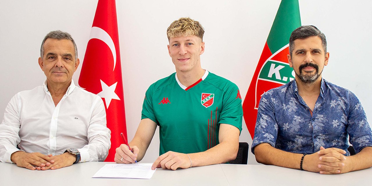 Karşıyaka'da Abdulkadir İmzaladı