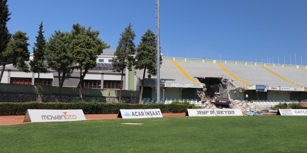 Muğla Atatürk Stadı'nda Çalışmalar Başladı