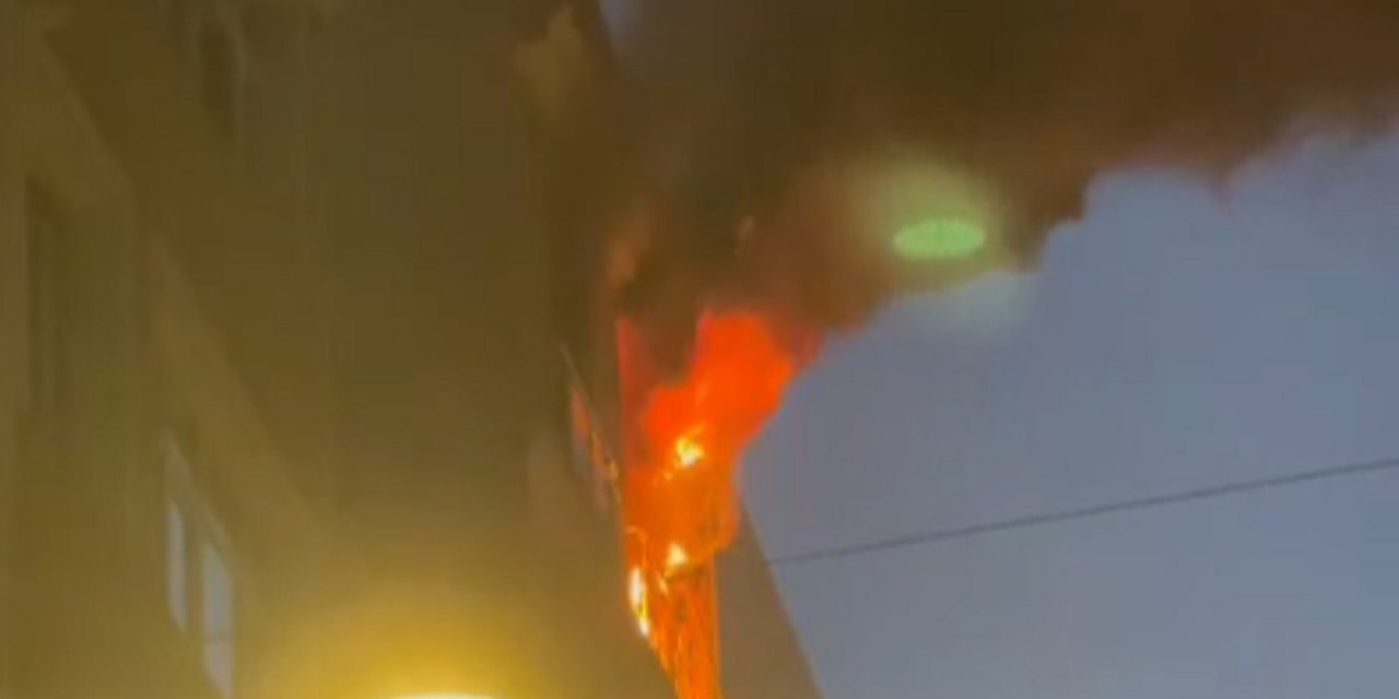 İstanbul- Silivri'de Buzdolabı Patladı, Ev Alev Alev Yandı