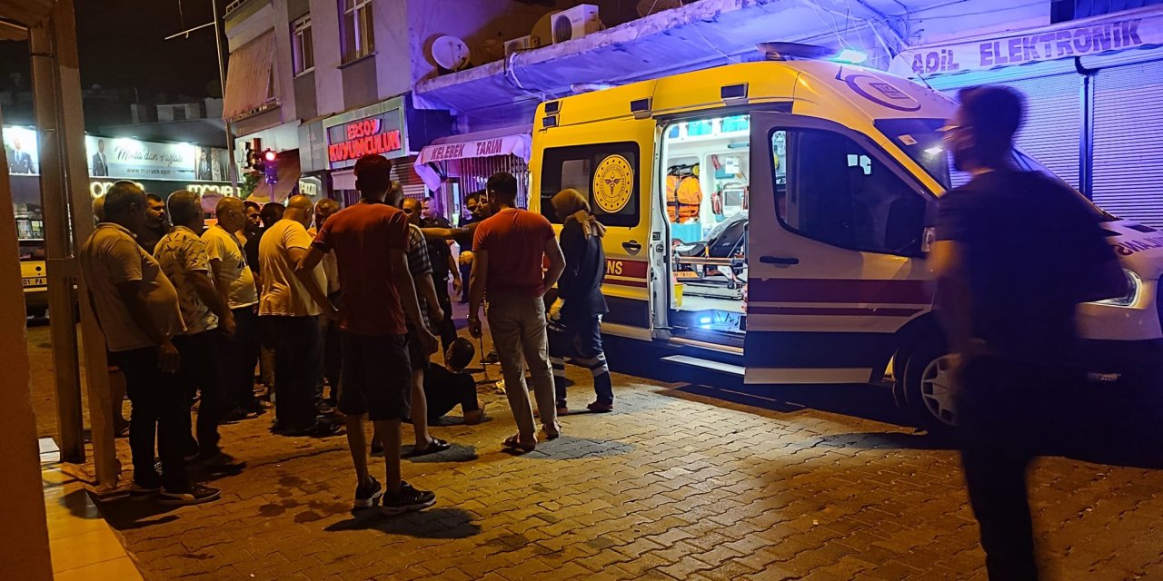 Adana'da, Sokakta Tartıştığı İki Kardeşi Bıçakla Yaraladı