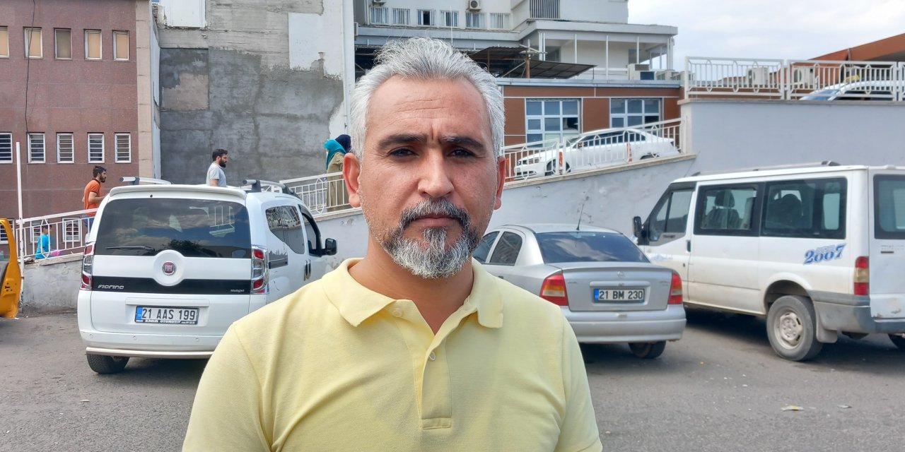 Diyarbakır Kpss'nin Ardından, Parkta Dinlendiği Ağacın Altında Başına Yorgun Mermi İsabet Etti (2)