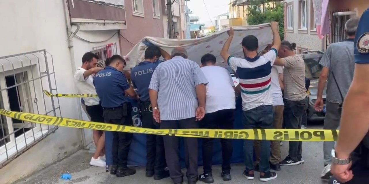 Anten Tamir Ederken 5 Katlı Binanın Çatısından Düşüp, Öldü