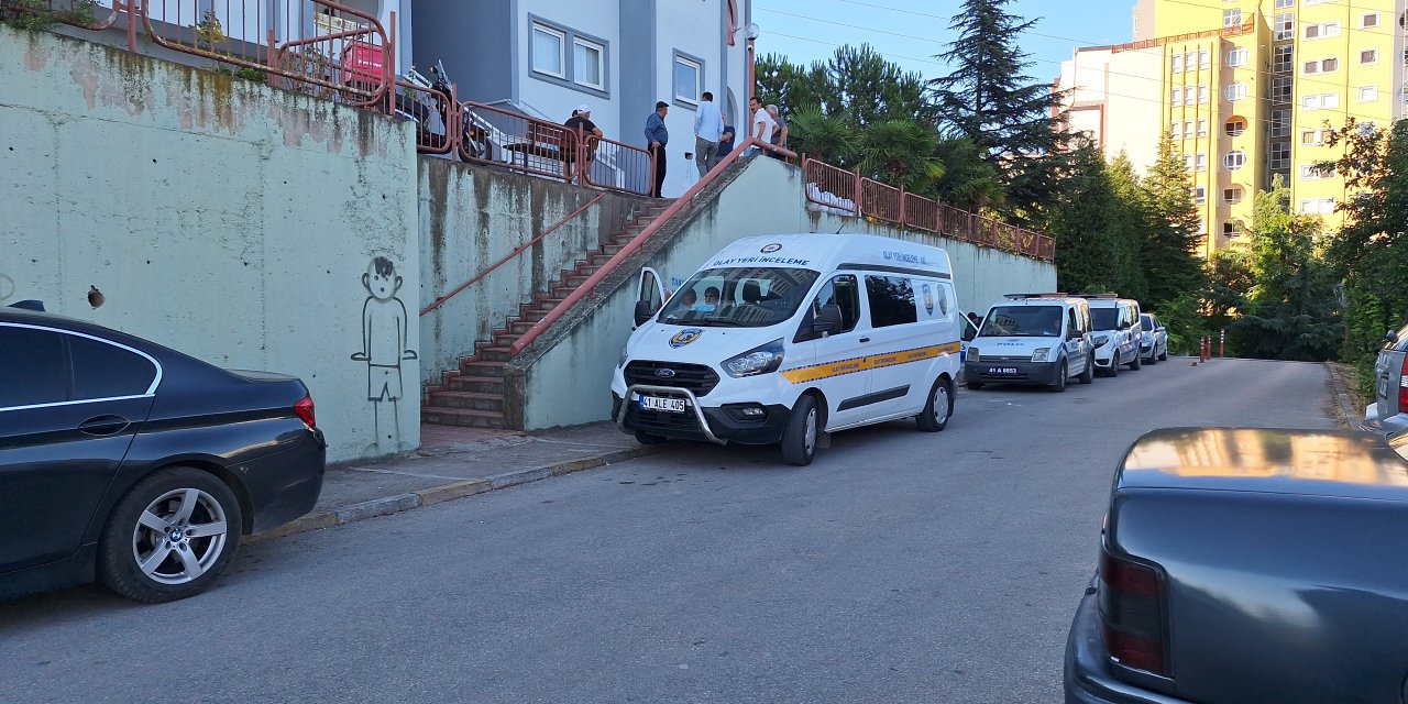 Yalnız Yaşadığı Evde Ölü Bulundu, Polis Soruşturma Başlattı