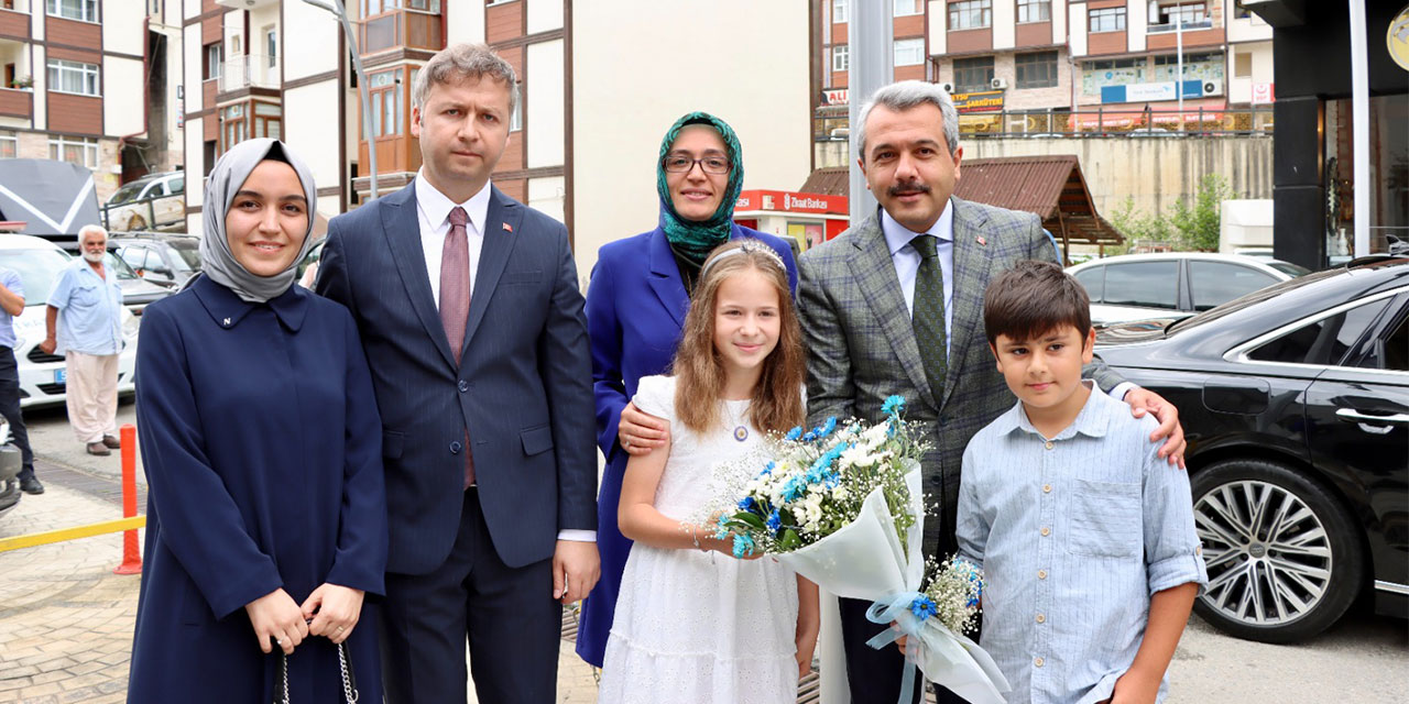 Vali Baydaş Kaymakamlık Görevinde Bulunduğu Güneysu'yu Vali Olarak Ziyaret Etti