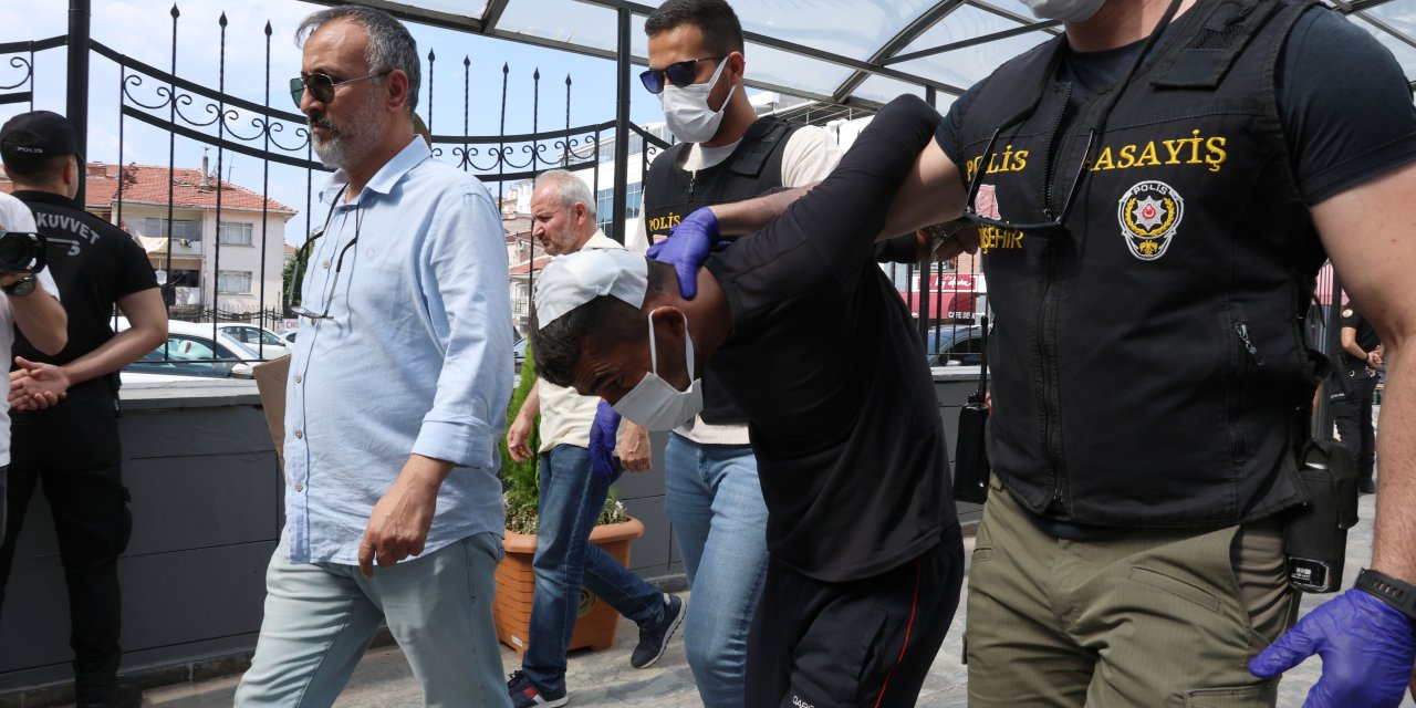 Uyuşturucu Operasyonunda Şüphelinin Vurduğu Polis Ağır Yaralı (3)