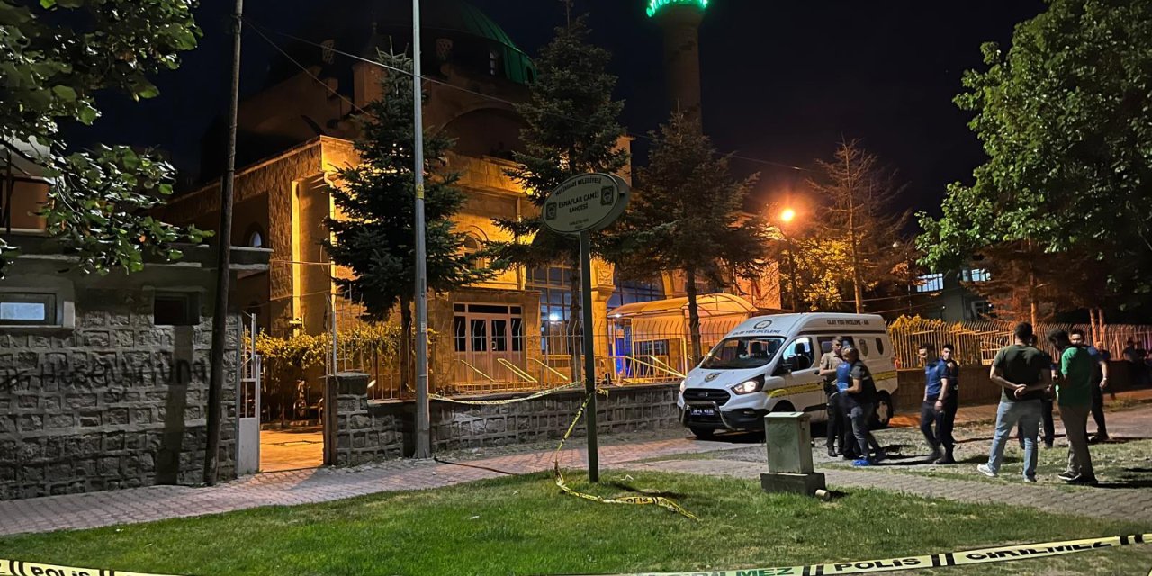 Kayseri'de İki Grup Arasında Bıçaklı Kavga: 2 Yaralı