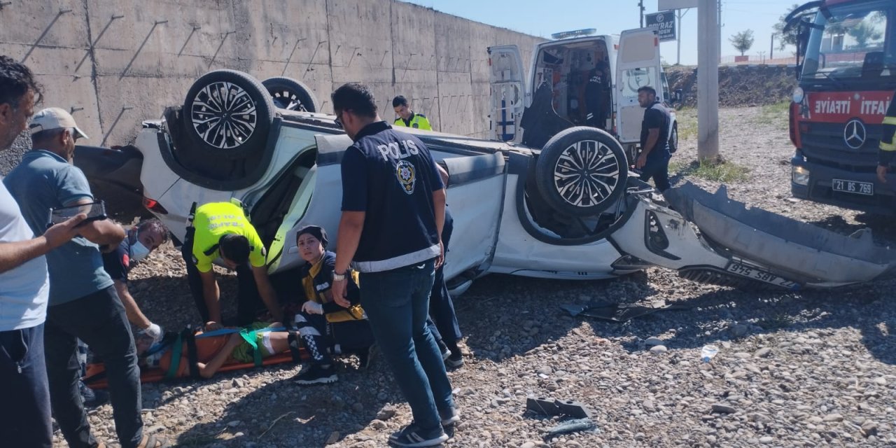 Otomobil 3 Metre Yüksekten Düştü: 1’i Ağır, 5 Yaralı