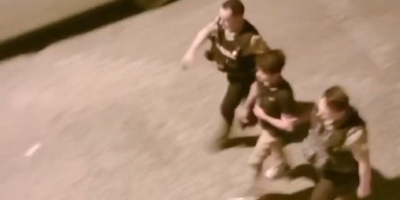 İstanbul-sultangazi'de Kaçak Göçmen Operasyonu (Ek Görüntü Ve Bilgilerle)