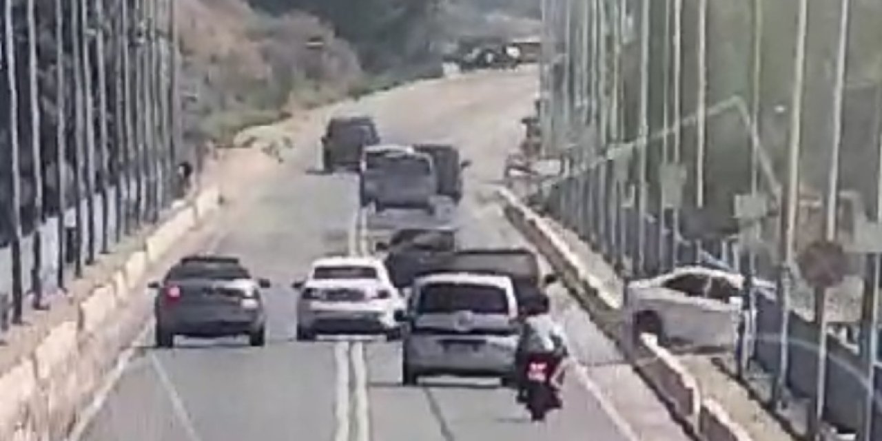 Otomobilin Yoldan Çıkıp Seyhan Gölü'ne Düşmesi Sonucu 4 Kişinin Öldüğü Kaza Kamerada