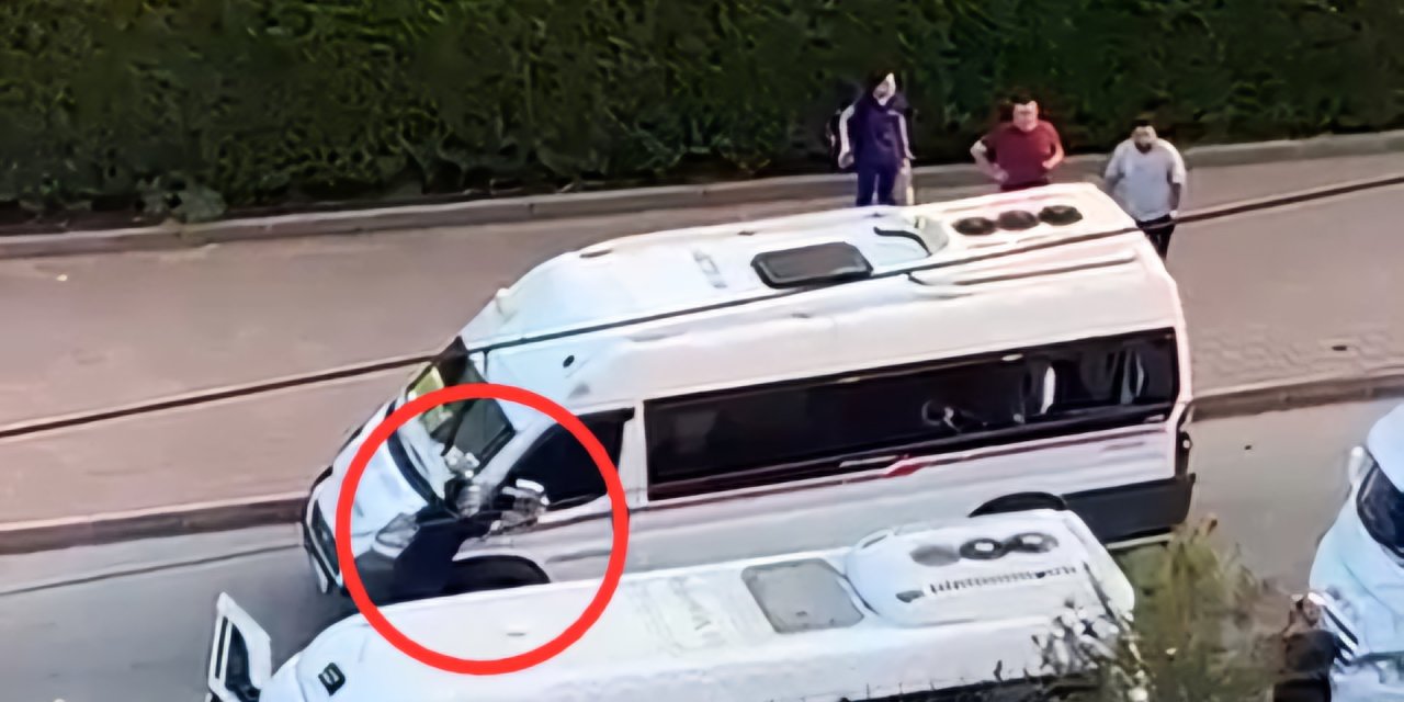 Minibüs Şoförlerinin Yolcu Kavgası, Kameraya Yansıdı